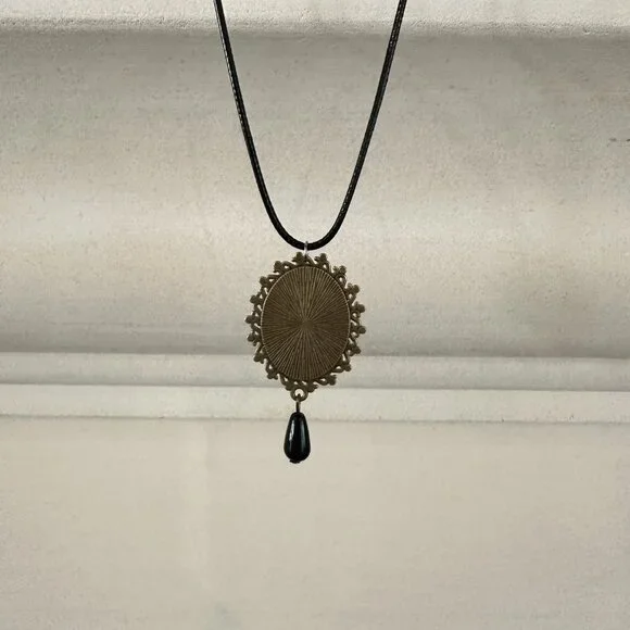 Ivory Victorian Cameo Necklace - Whimsigoth Academia Poetcore - Picture 7 of 8